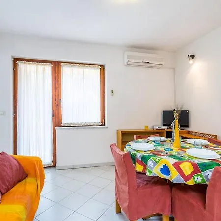 Apartment Nikola *