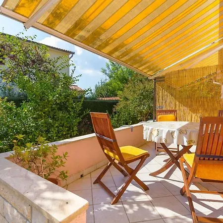 Nikola Apartman *